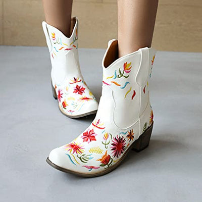 Women’s Embroidered Cowboy Cowgirl Boots Retro Short Western Ankle Boots
