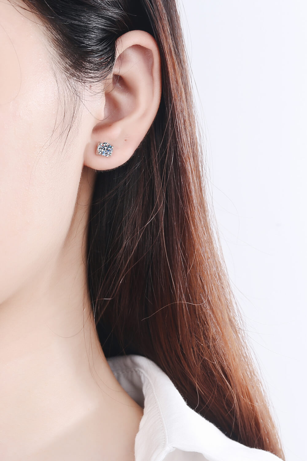 GRA Certified Beautiful Moissanite Stud Earrings